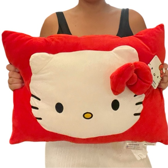 Hello kitty pillow and throw set - Picture 3 of 6